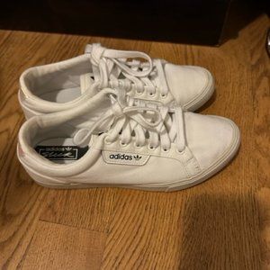 Adidas Shoes white 5.5